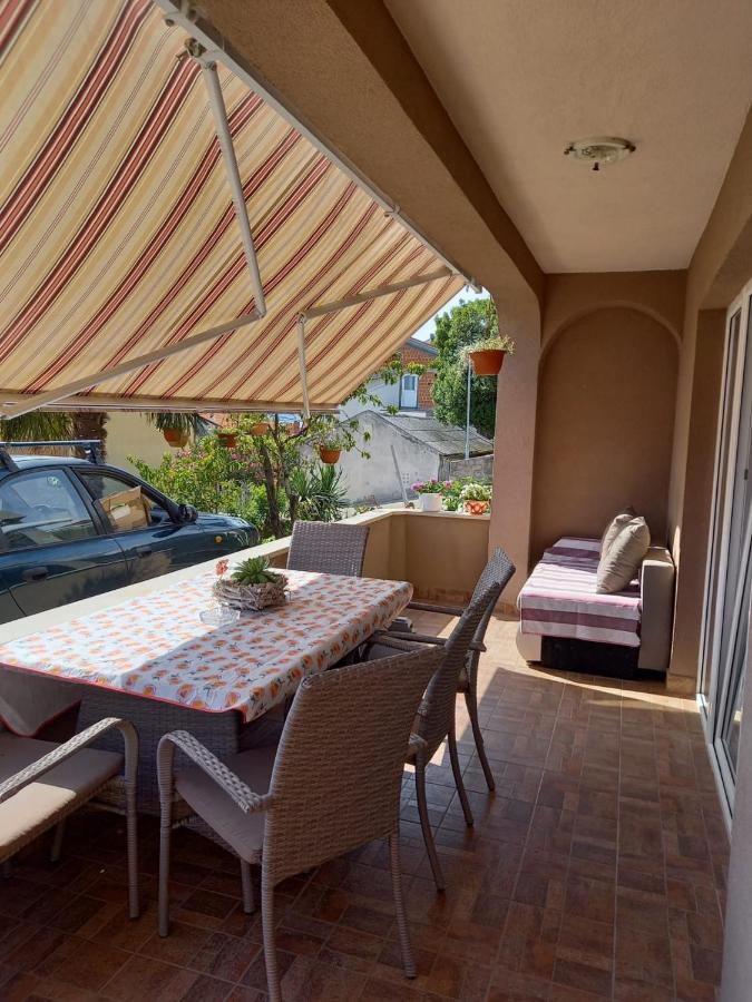 קריקווניצה Apartmani Afrodita מראה חיצוני תמונה