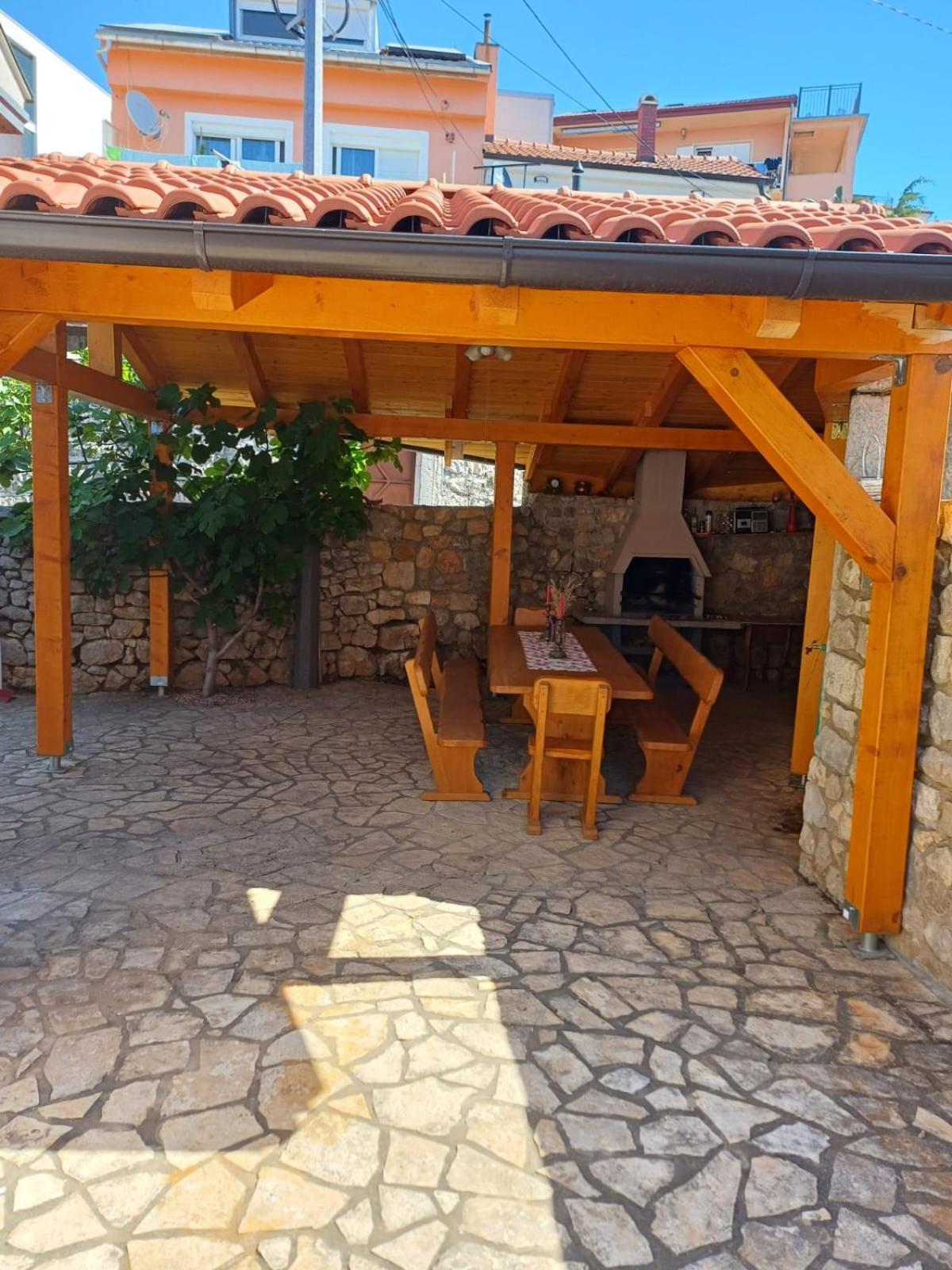 קריקווניצה Apartmani Afrodita מראה חיצוני תמונה