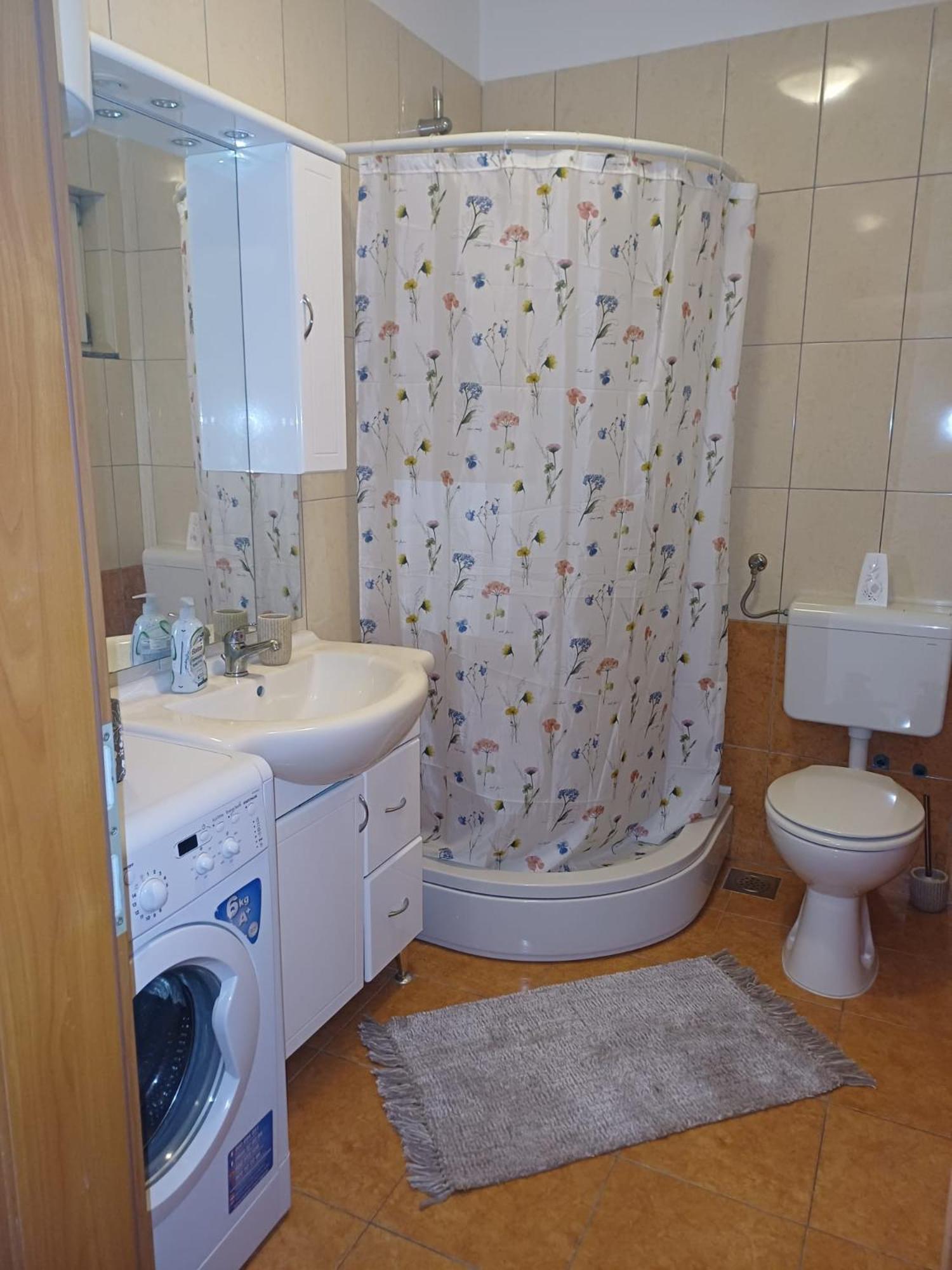 קריקווניצה Apartmani Afrodita מראה חיצוני תמונה